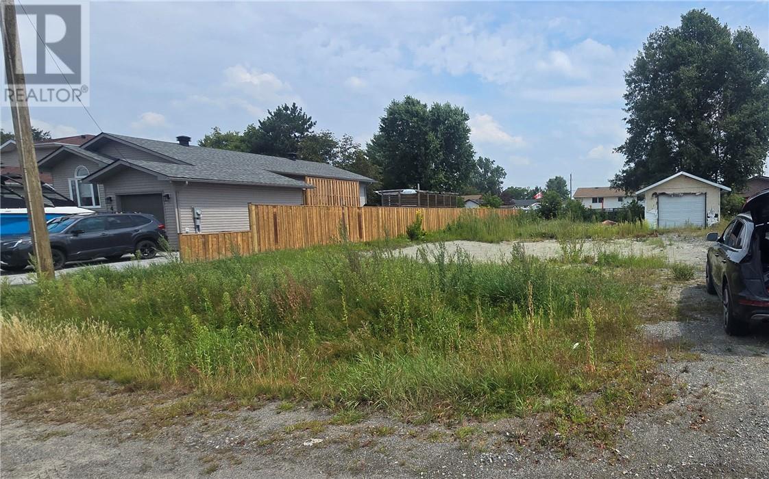 4432 Park, Sudbury, Ontario