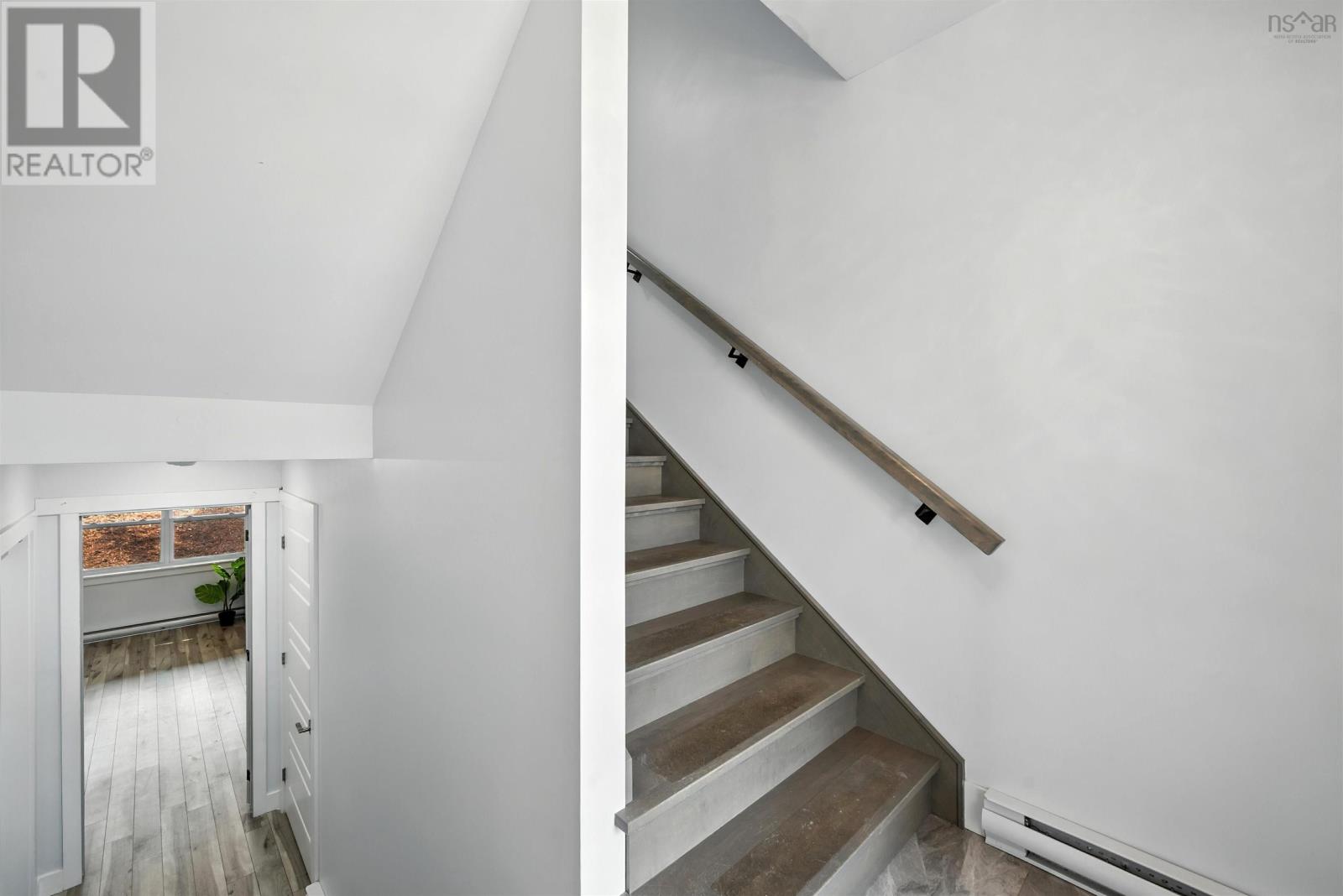 160 Lewis Drive, Bedford, Nova Scotia  B4B 1K9 - Photo 3 - 202519988