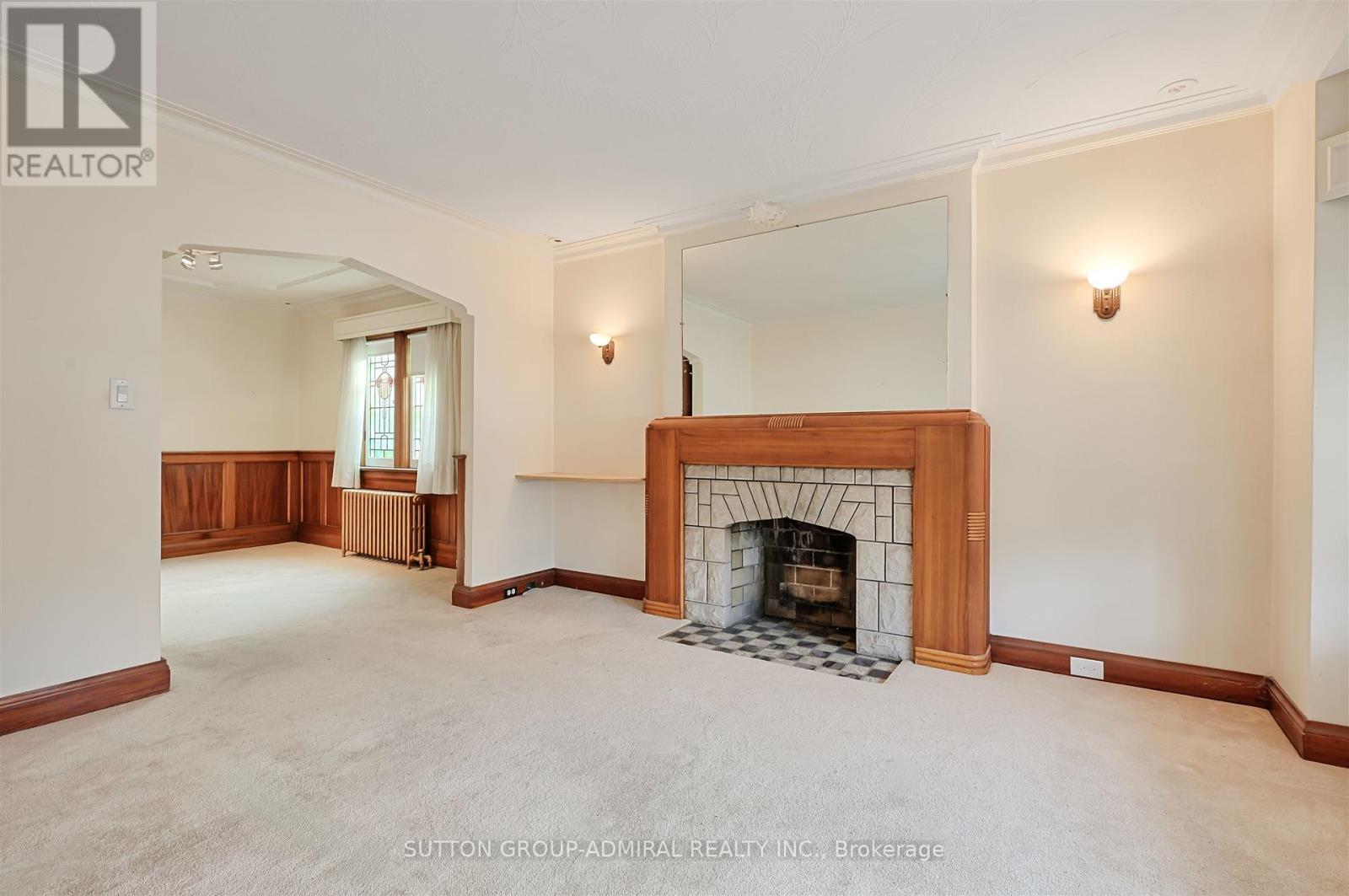 Property at 239 FLOYD AVENUE image 4