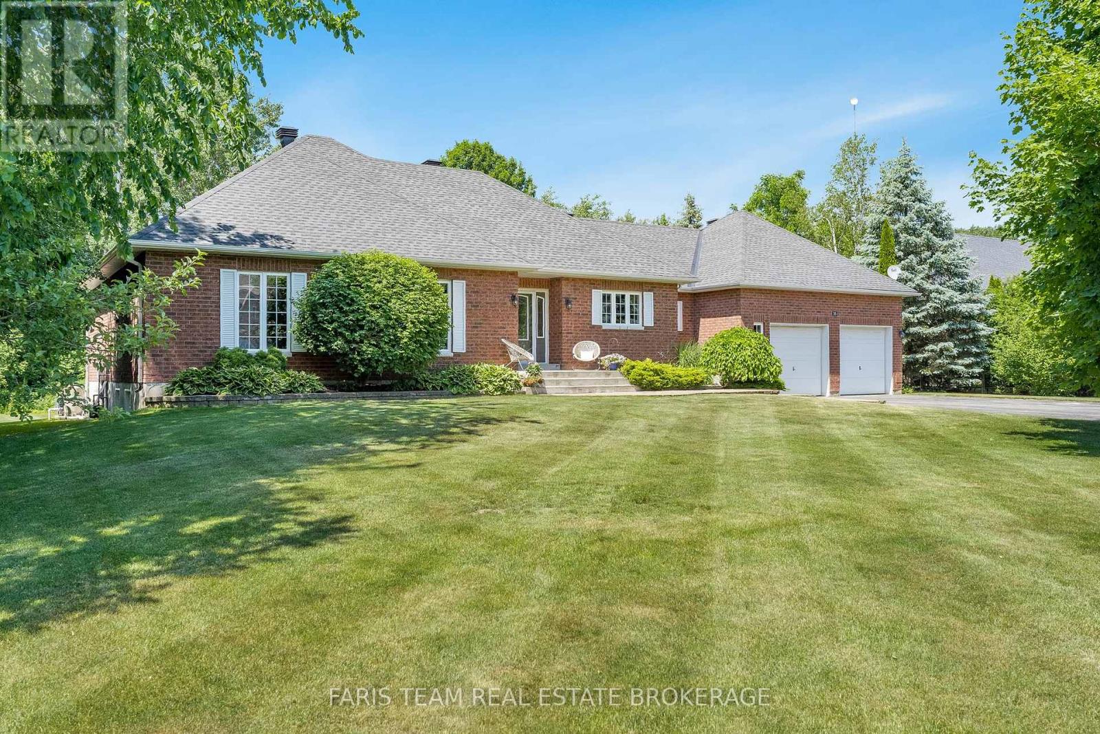 35 PARR BOULEVARD, Springwater, Ontario