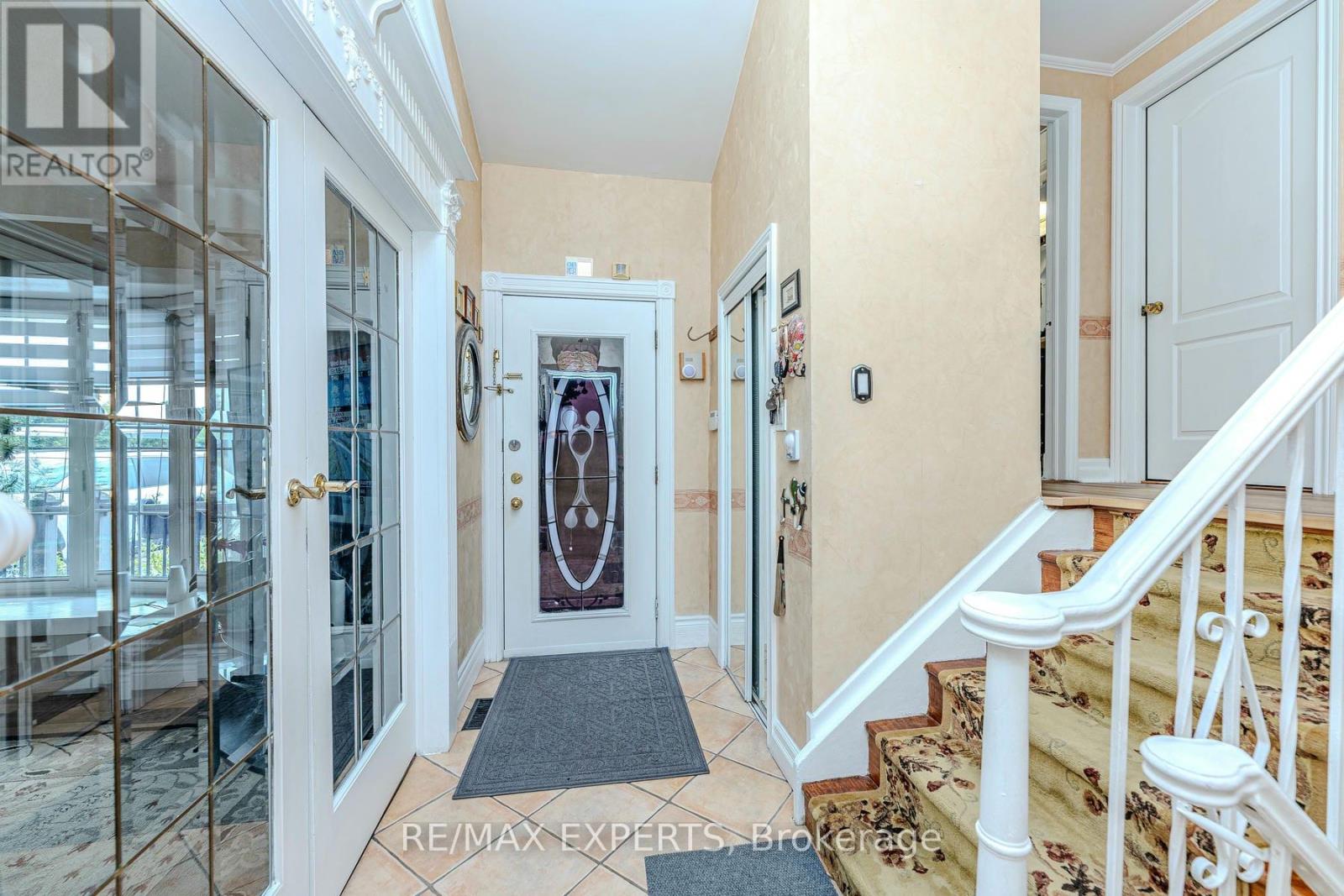 Property at 8 EASTON PLACE image 4
