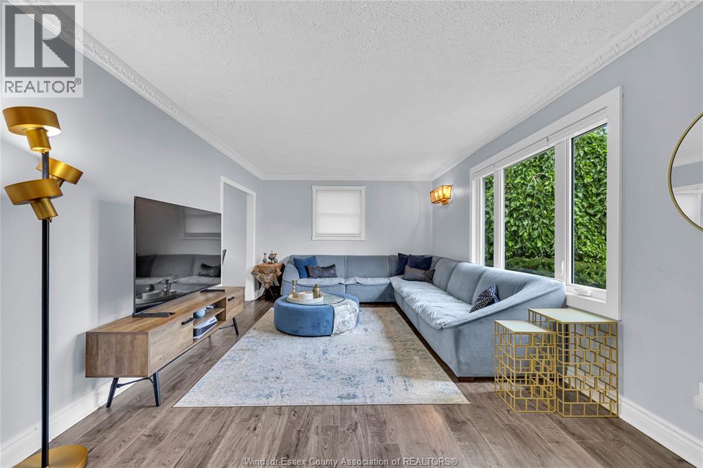 Property at 390 BOUFFARD image 3