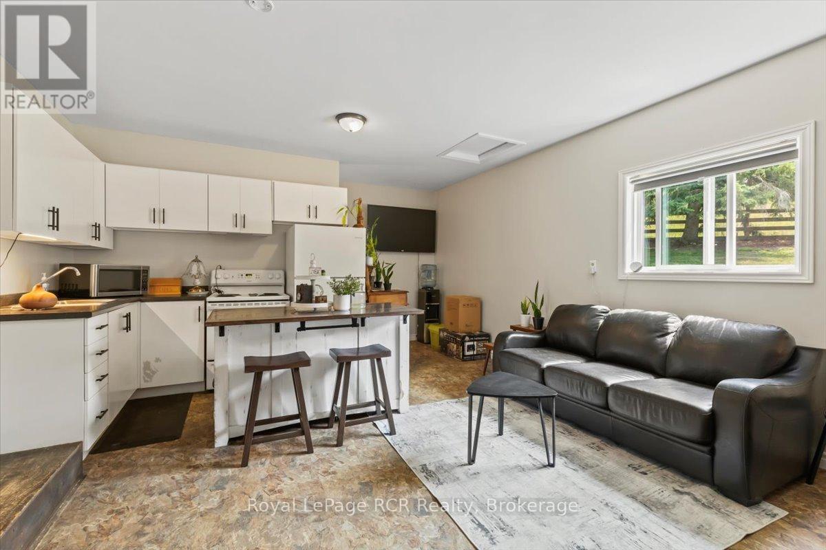 27 Emke Road, Brockton, Ontario  N0G 2V0 - Photo 24 - X12331124