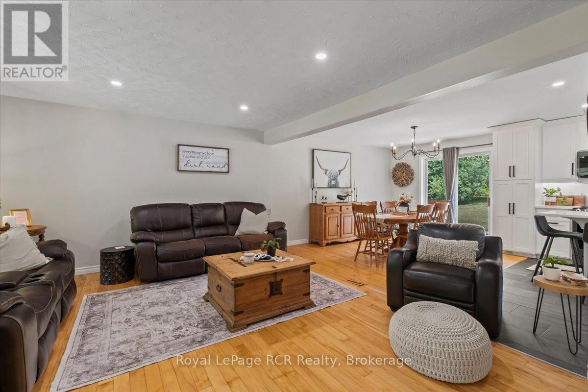 27 Emke Road, Brockton, Ontario  N0G 2V0 - Photo 9 - X12331124
