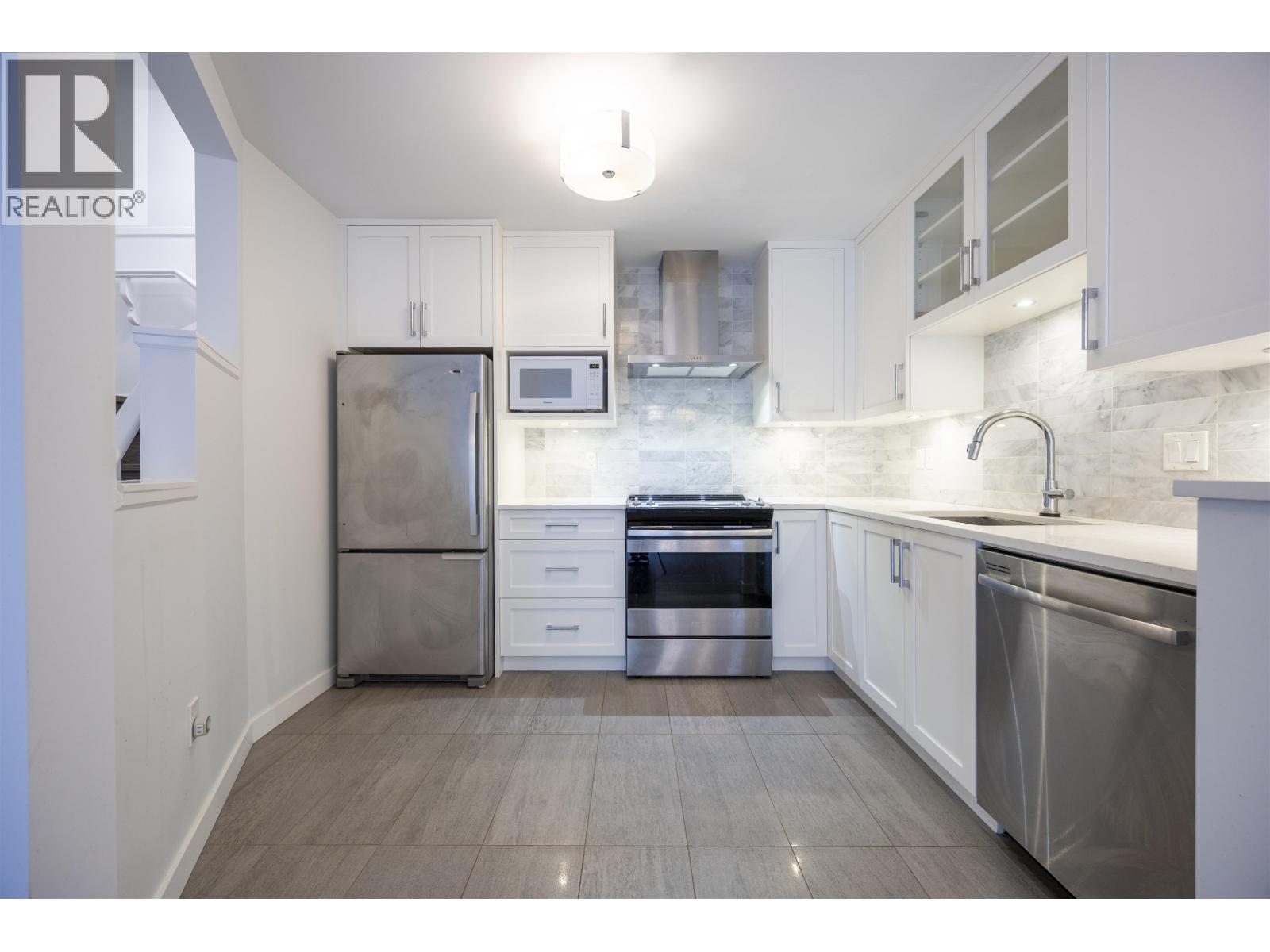 25 7175 17th Avenue, Burnaby, British Columbia  V3N 1K8 - Photo 10 - R3034767