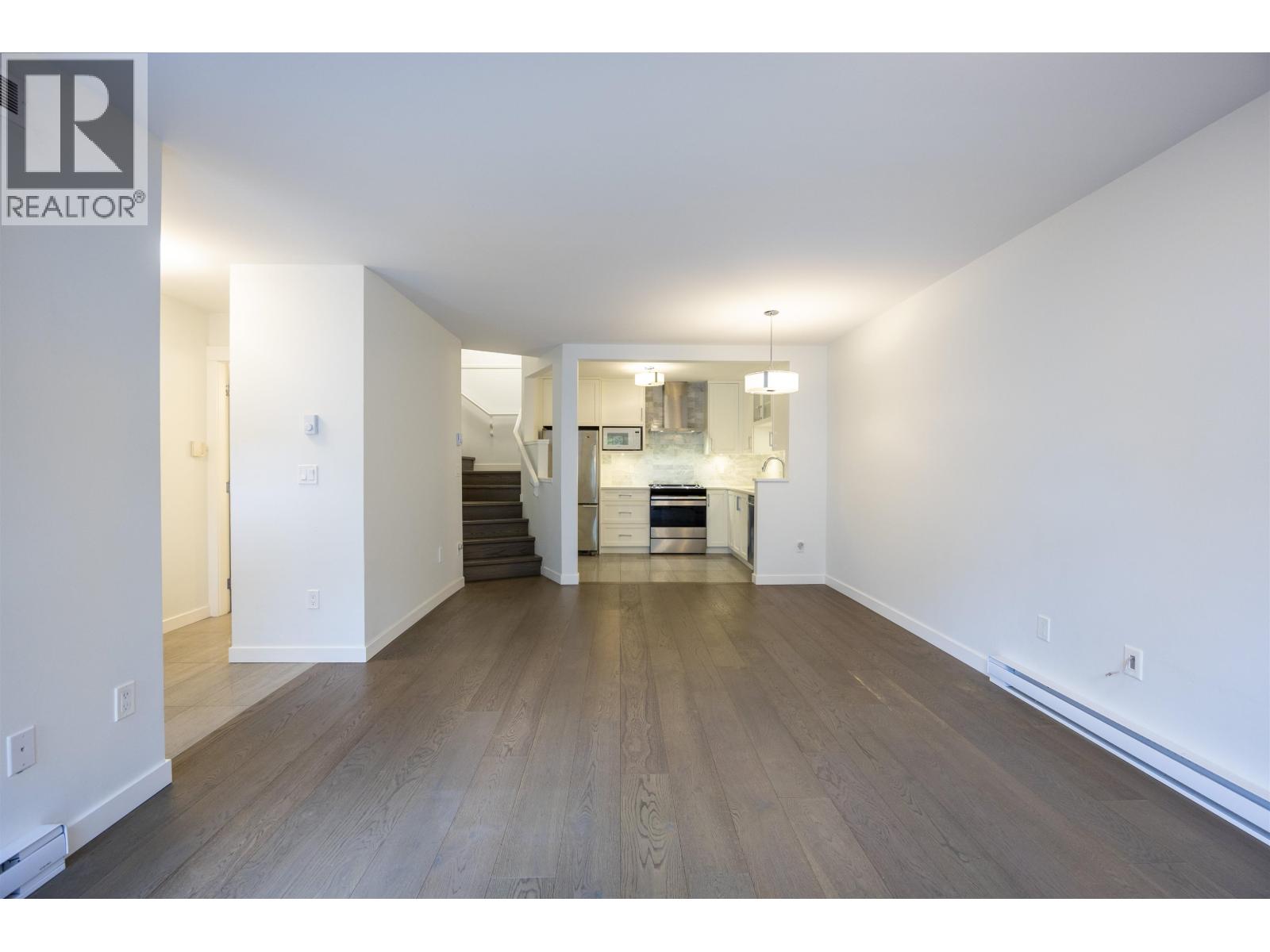 25 7175 17th Avenue, Burnaby, British Columbia  V3N 1K8 - Photo 3 - R3034767