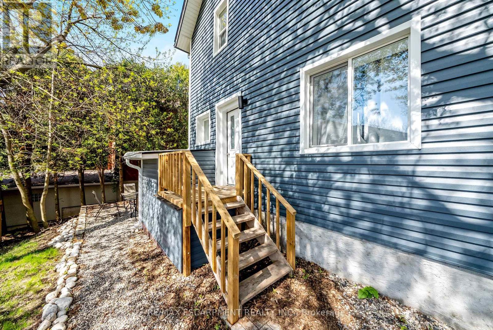 200 Waterloo Avenue, Guelph (Downtown), Ontario  N1H 3J5 - Photo 31 - X12330949