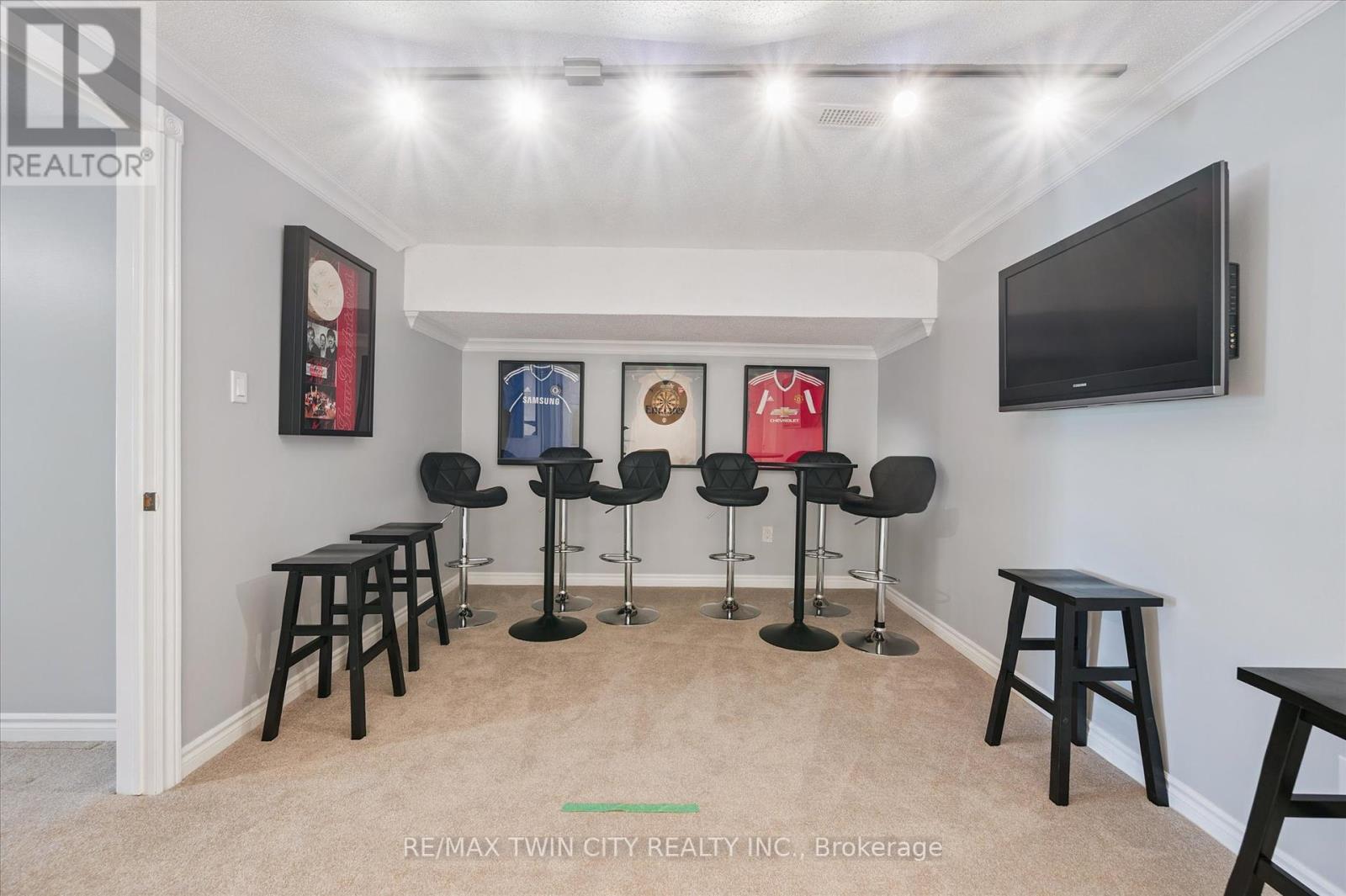 114 Delavan Drive, Cambridge, Ontario  N1S 4S3 - Photo 39 - X12330991