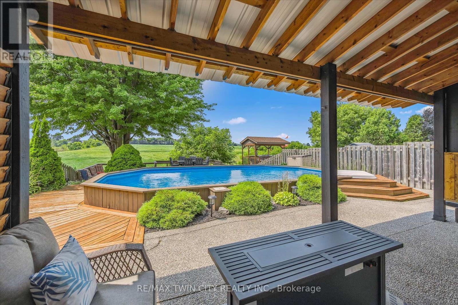 114 Delavan Drive, Cambridge, Ontario  N1S 4S3 - Photo 41 - X12330991