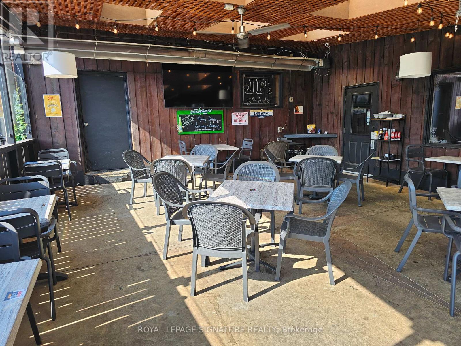 1342 Main Street E, Hamilton, Ontario  L8K 1B5 - Photo 8 - X12331080