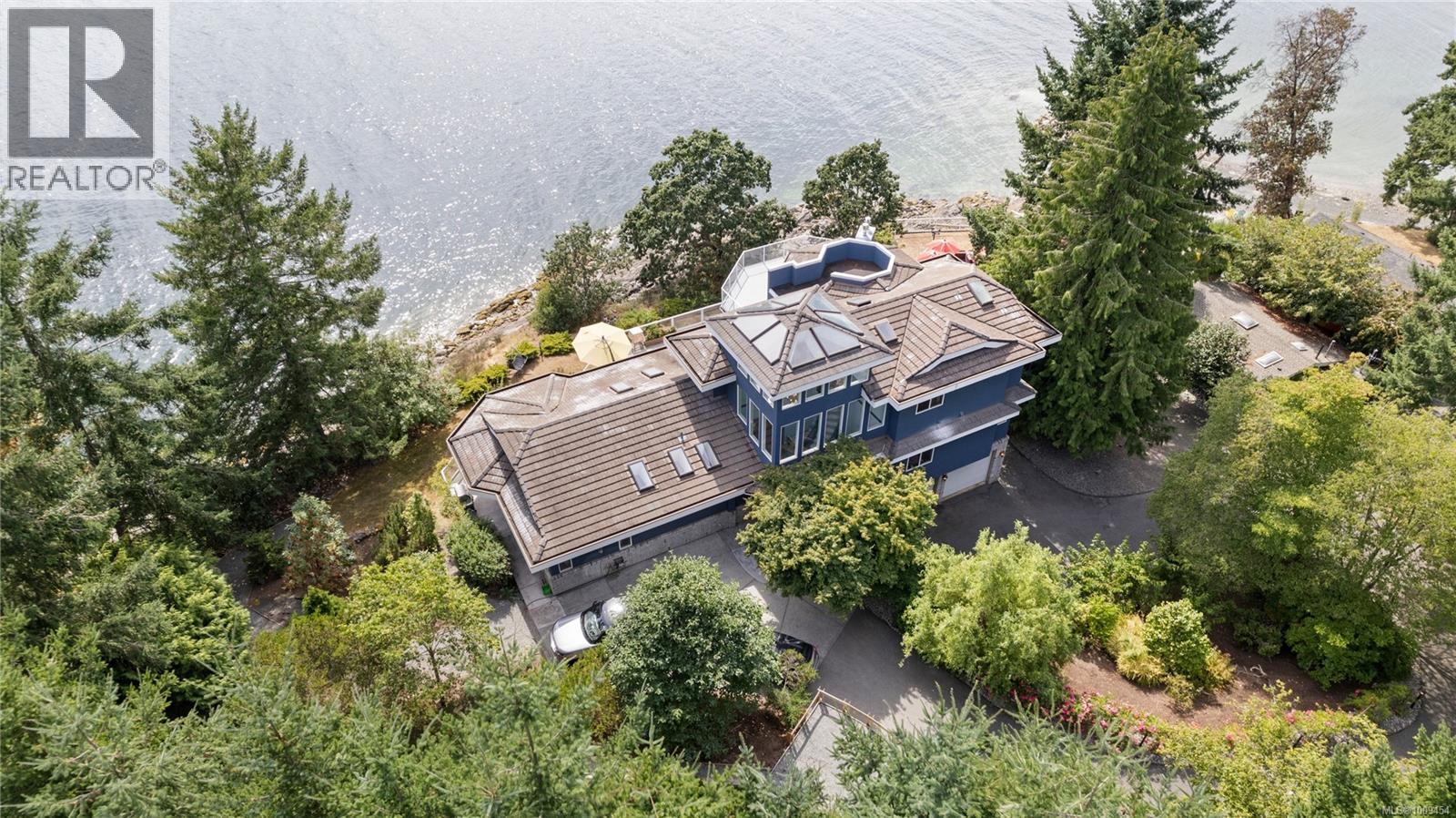 11680 Fairtide Rd, Ladysmith, British Columbia