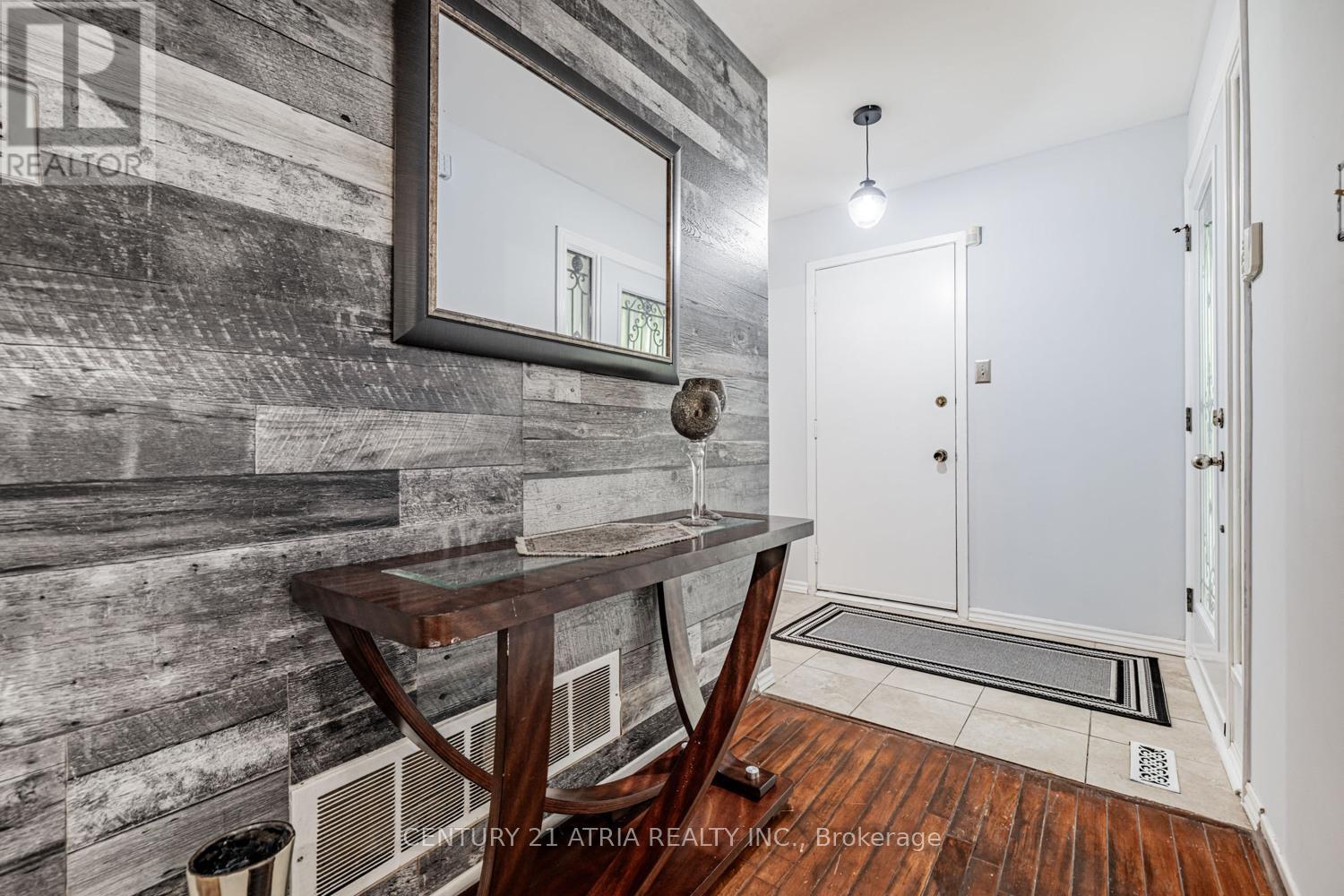 Property at 64 COLLEEN STREET image 5