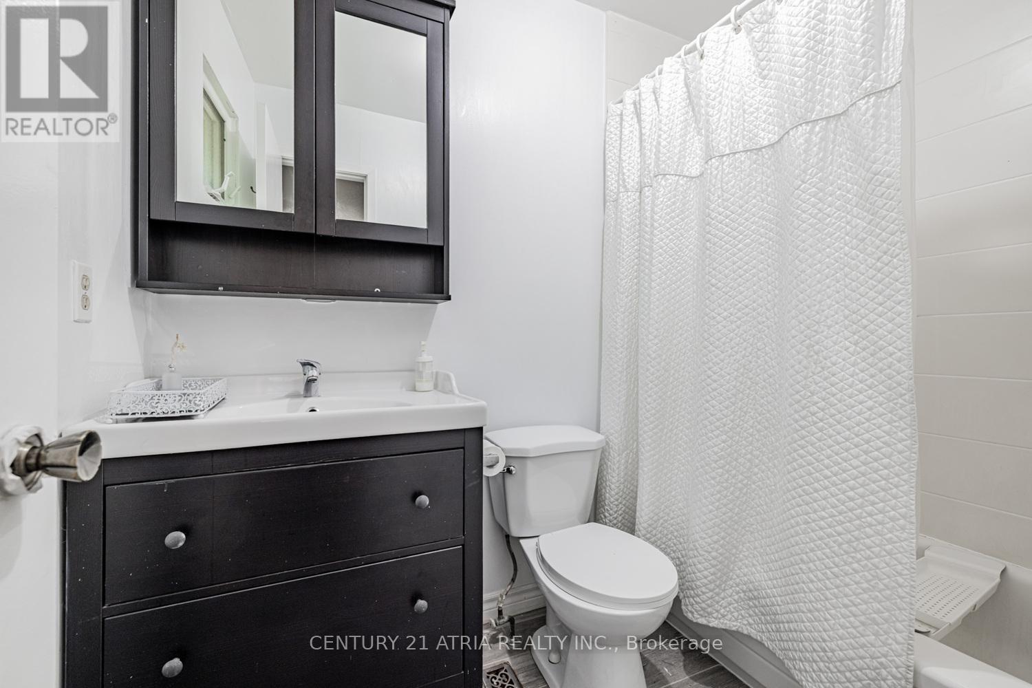 64 Colleen Street, Vaughan, Ontario  L4J 5G6 - Photo 20 - N12326265