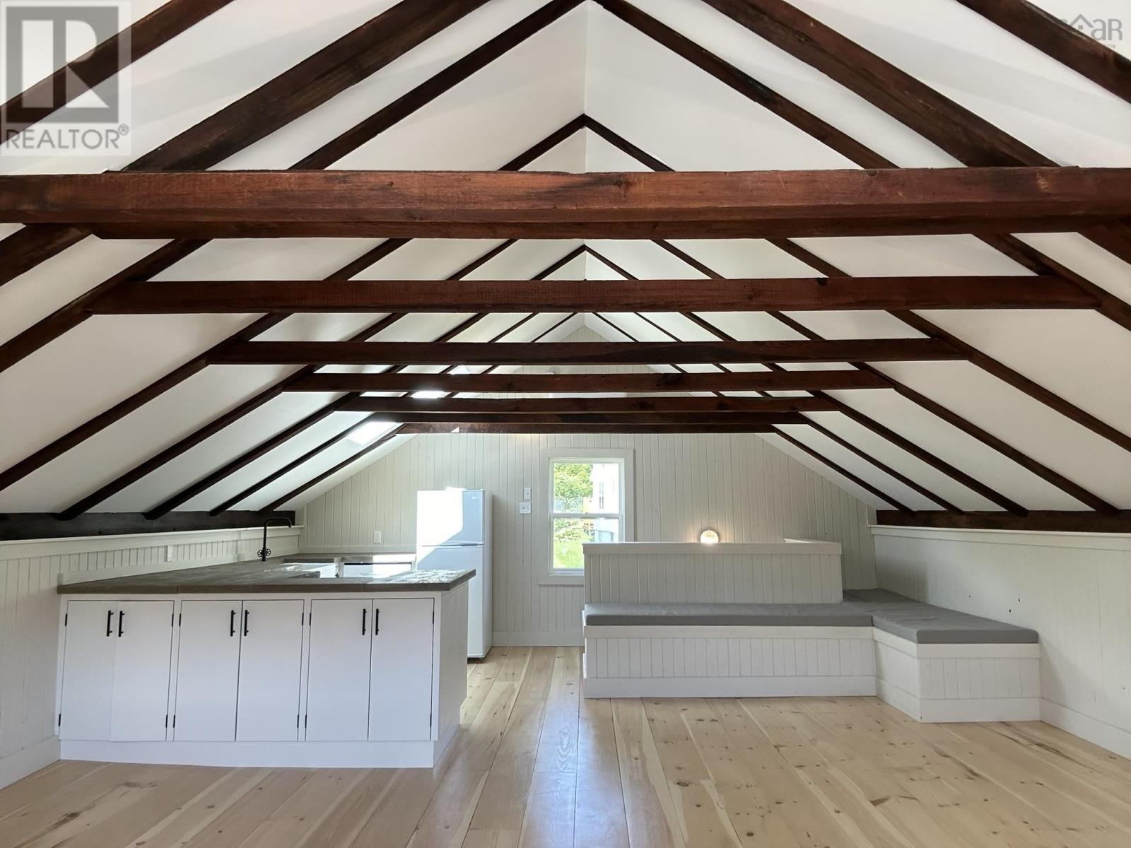 313 8 Highway, Milton, Nova Scotia  B0T 1P0 - Photo 3 - 202502947