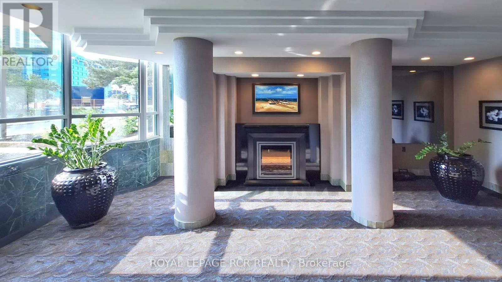 1610 - 4450 Tucana Court, Mississauga, Ontario L5R 3R4 - Photo 14 - W12330976