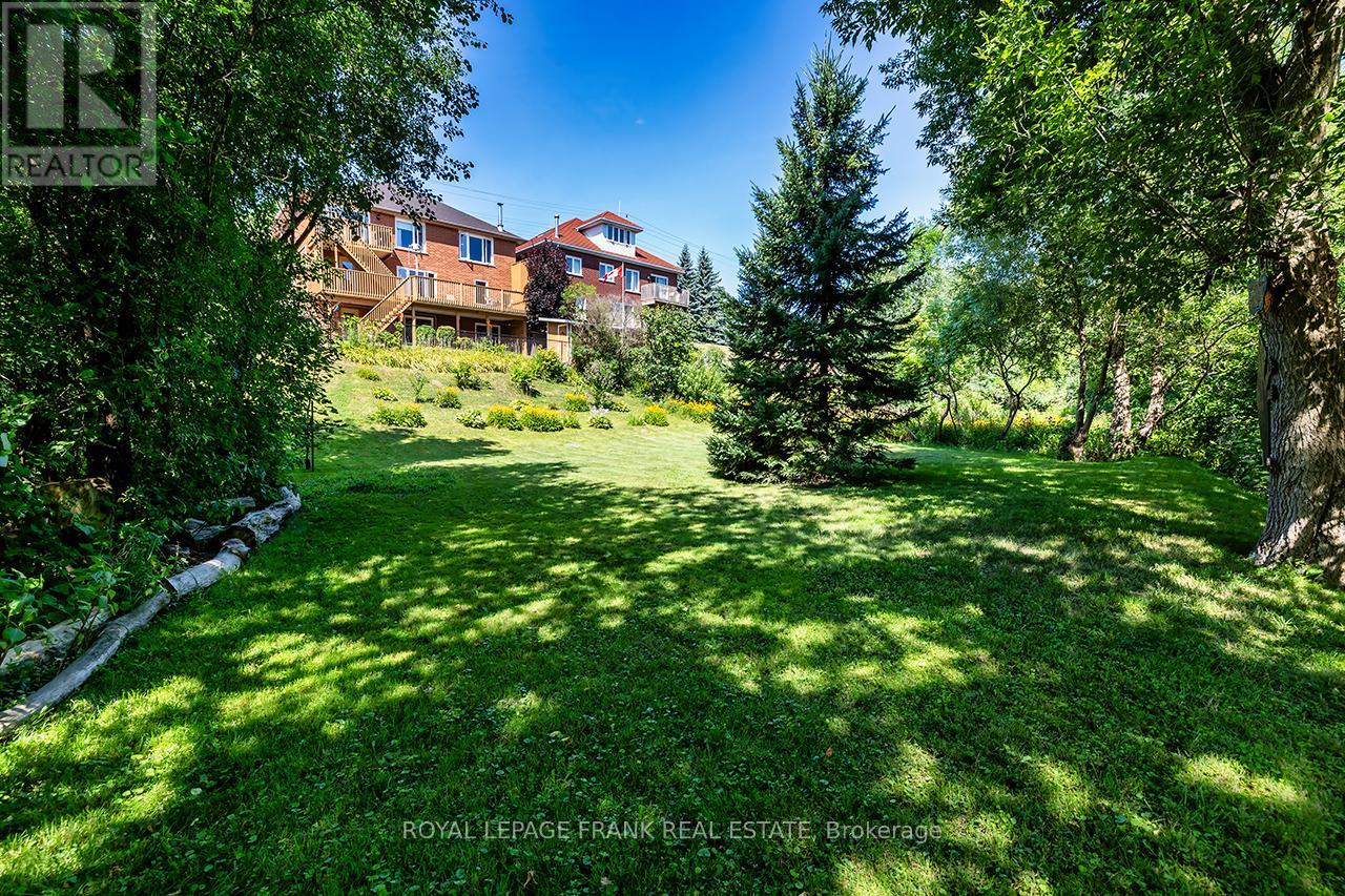 65 Garden Street, Whitby, Ontario  L1N 9E7 - Photo 12 - E12331331
