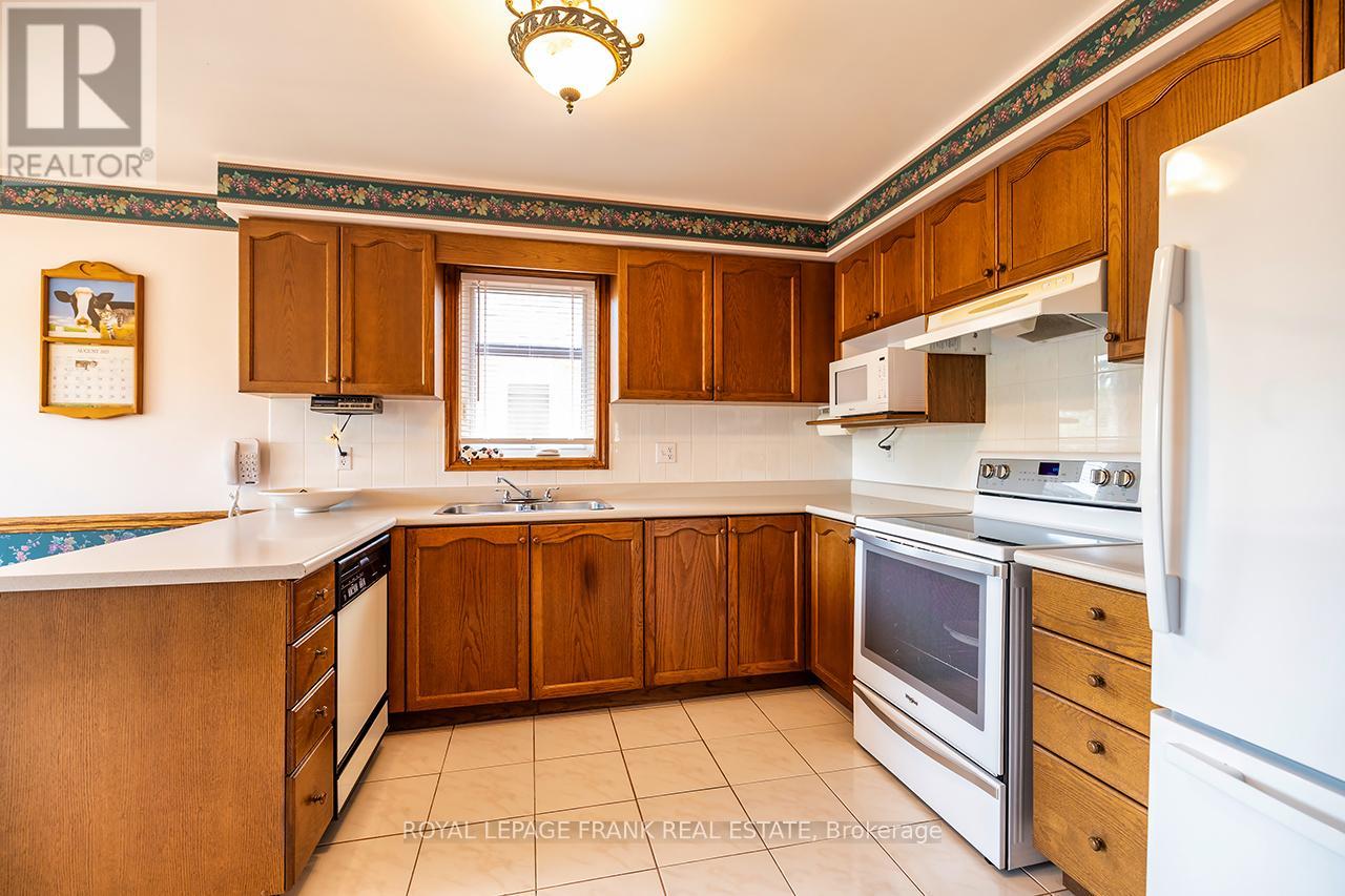 65 Garden Street, Whitby, Ontario  L1N 9E7 - Photo 17 - E12331331
