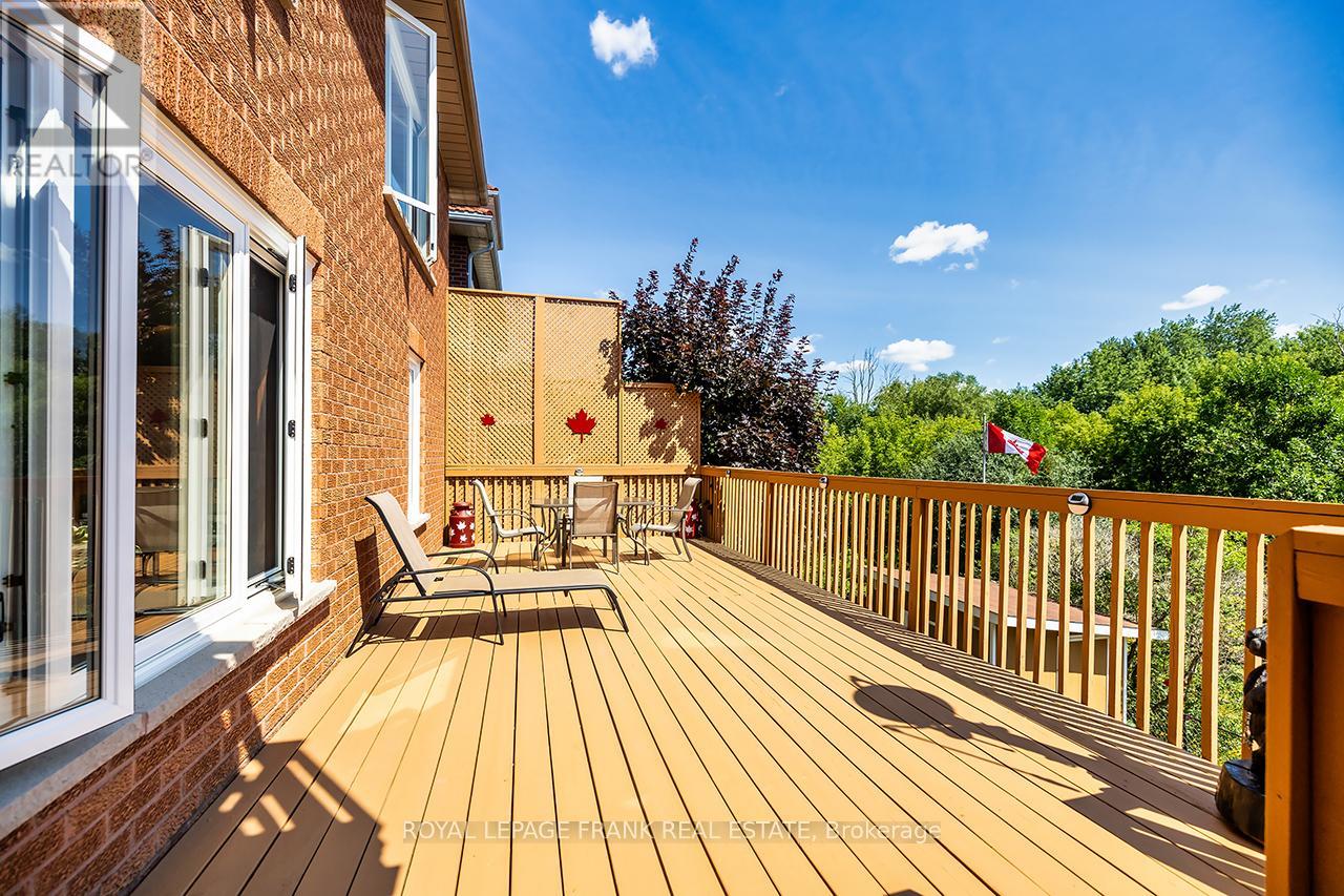 65 Garden Street, Whitby, Ontario  L1N 9E7 - Photo 6 - E12331331