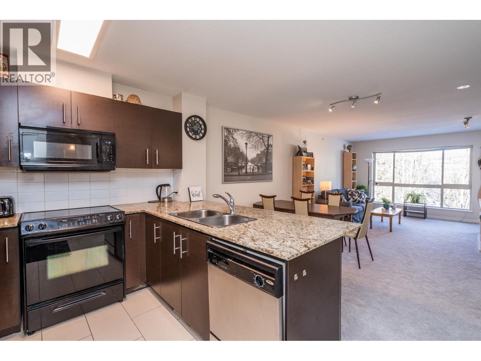 403 11665 Haney Bypass, Maple Ridge, British Columbia  V2X 8W9 - Photo 6 - R2965971