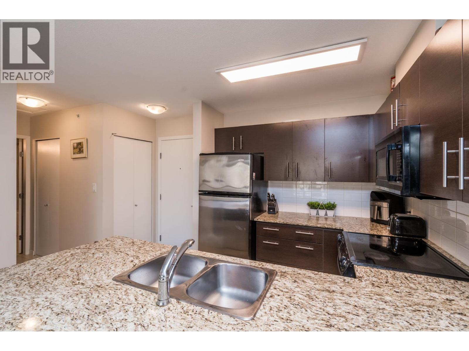 403 11665 Haney Bypass, Maple Ridge, British Columbia  V2X 8W9 - Photo 4 - R2965971