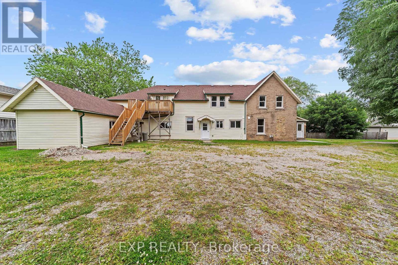 50 Fairview Avenue, St. Thomas, Ontario  N5R 4X6 - Photo 2 - X12331195