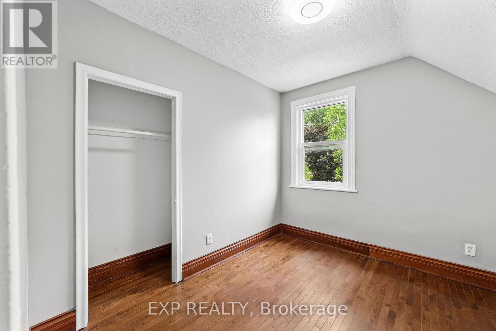 50 Fairview Avenue, St. Thomas, Ontario  N5R 4X6 - Photo 20 - X12331212