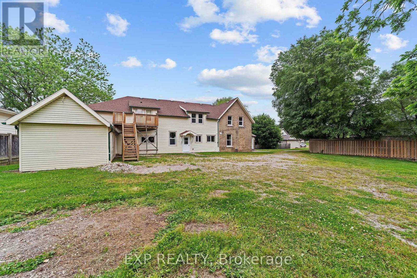 50 Fairview Avenue, St. Thomas, Ontario  N5R 4X6 - Photo 6 - X12331212