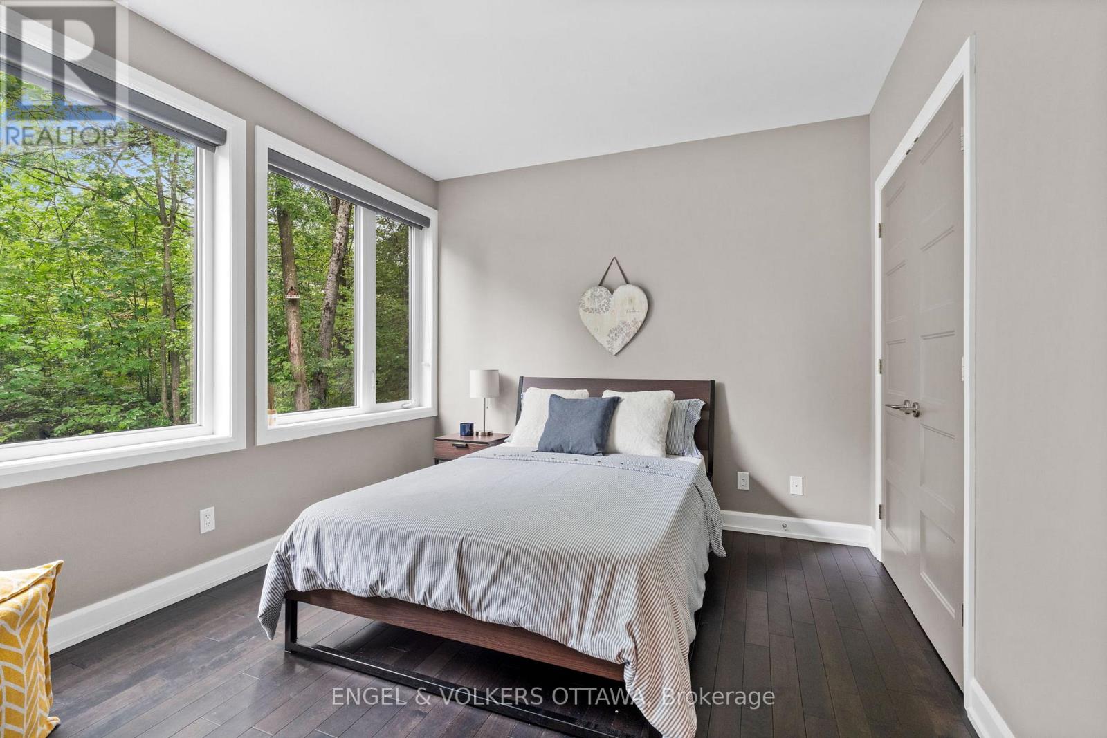 108 Edith Margaret Place, Ottawa, Ontario  K2W 1A8 - Photo 31 - X12331237