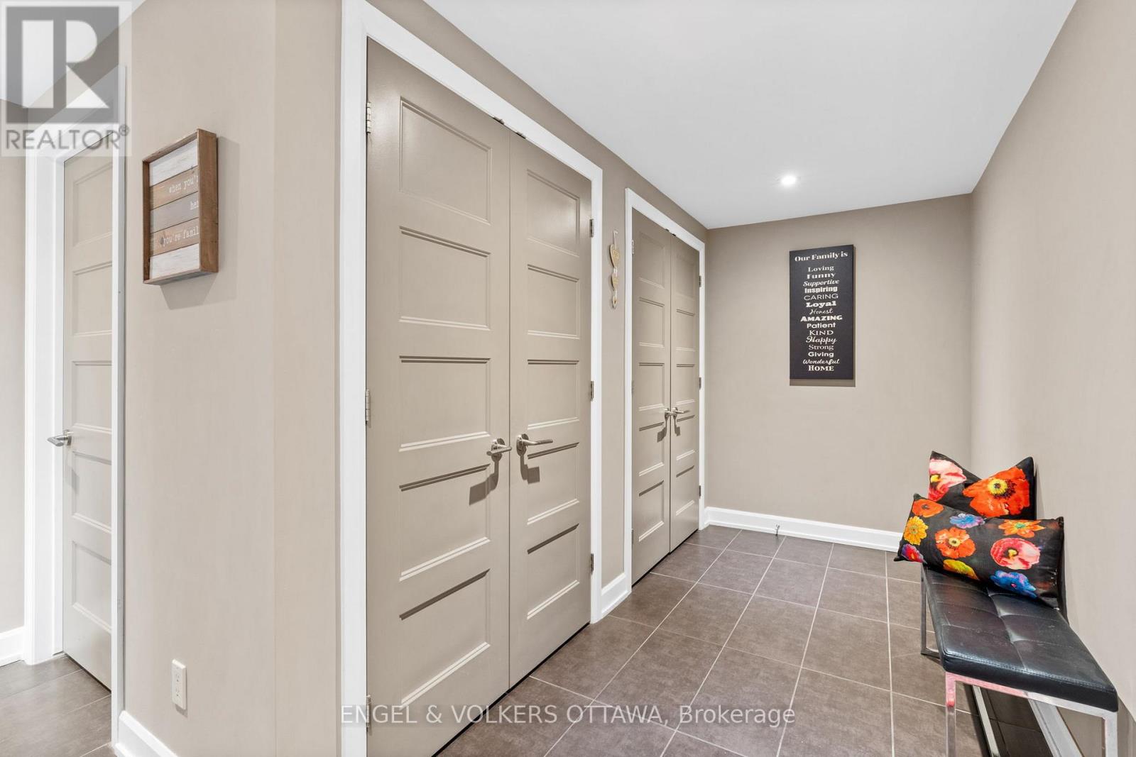 108 Edith Margaret Place, Ottawa, Ontario  K2W 1A8 - Photo 36 - X12331237