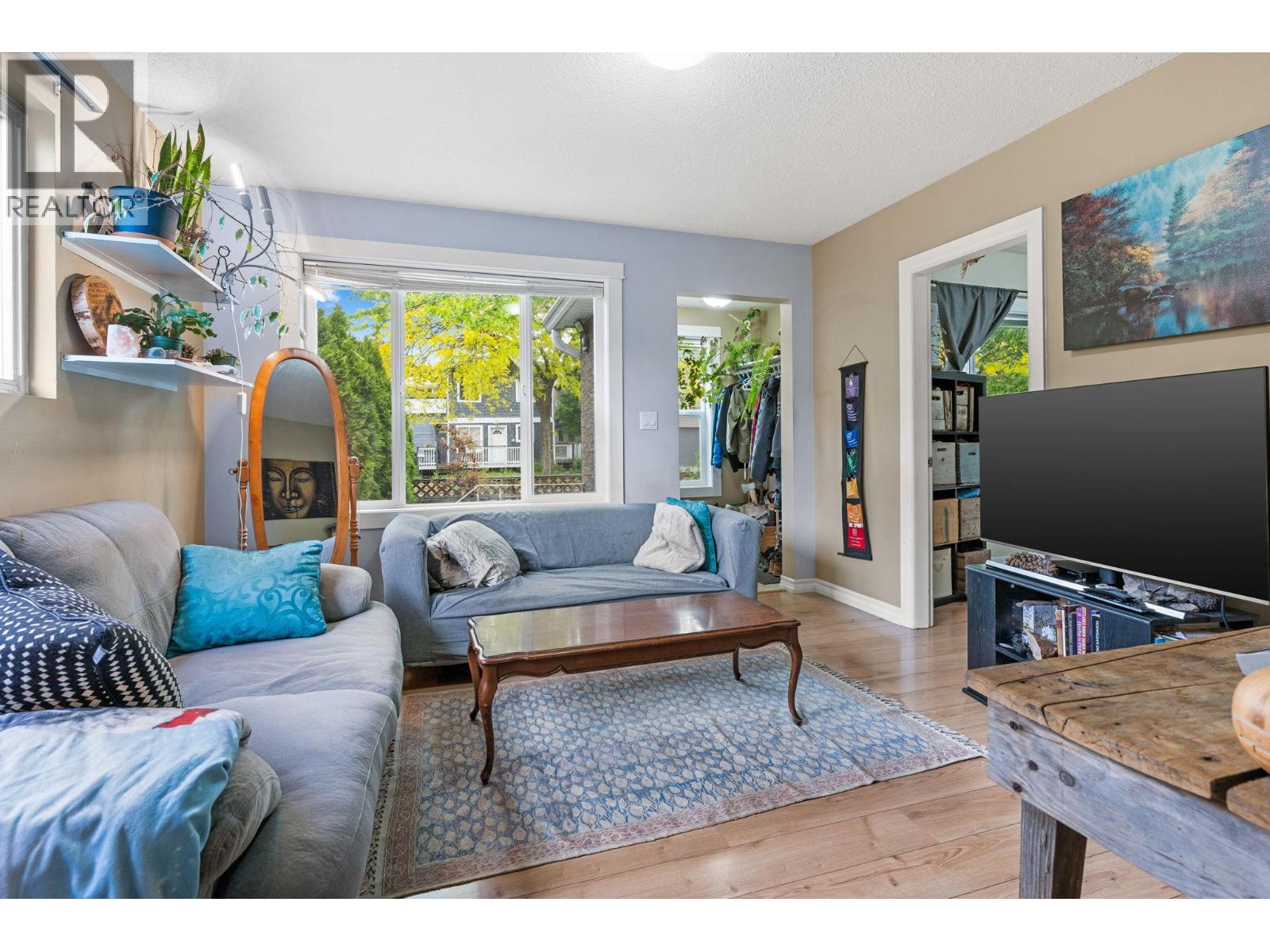 Property at 853 Wilson Avenue image 5