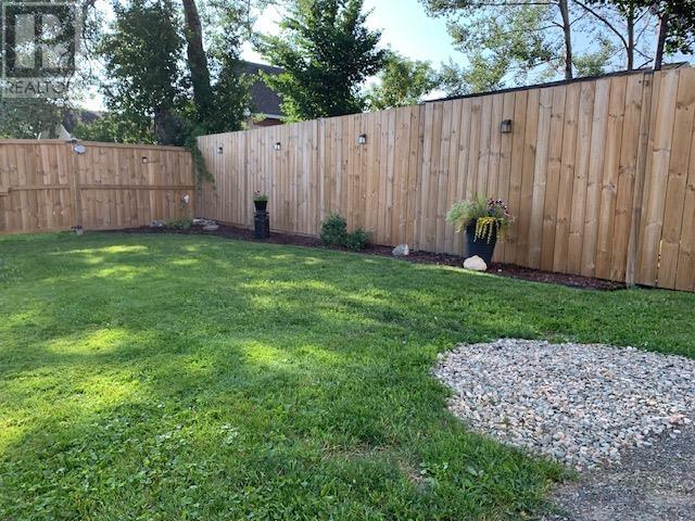 27 Chestnut St, Sault Ste. Marie, Ontario  P6B 2C8 - Photo 4 - SM252035