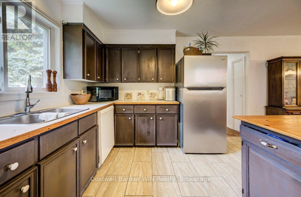 7589 89 Highway, Wellington North, Ontario  N0G 2L0 - Photo 15 - X12331209