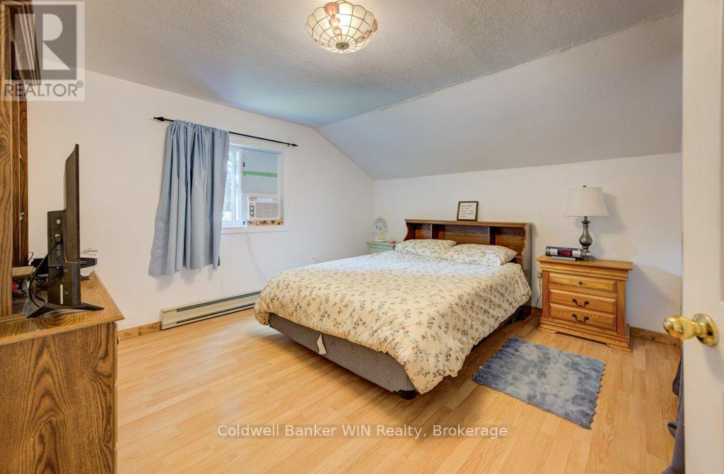 7589 89 Highway, Wellington North, Ontario  N0G 2L0 - Photo 26 - X12331209