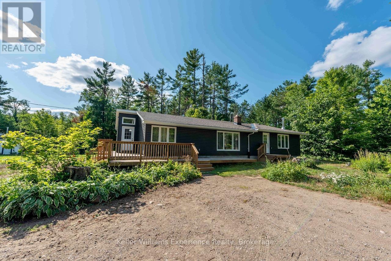 1496 Uffington Road, Bracebridge, Ontario  P1L 1X1 - Photo 1 - X12331215