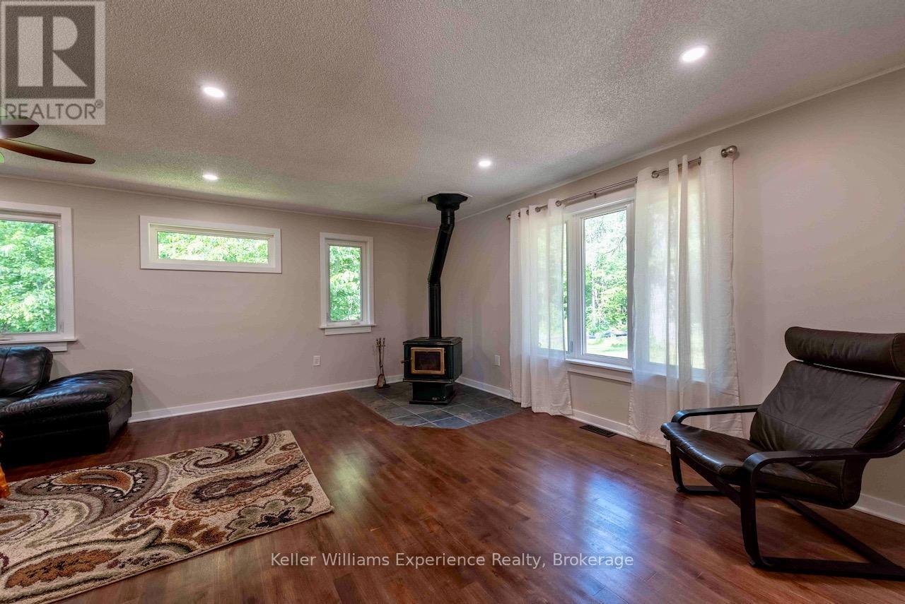 1496 Uffington Road, Bracebridge, Ontario  P1L 1X1 - Photo 14 - X12331215