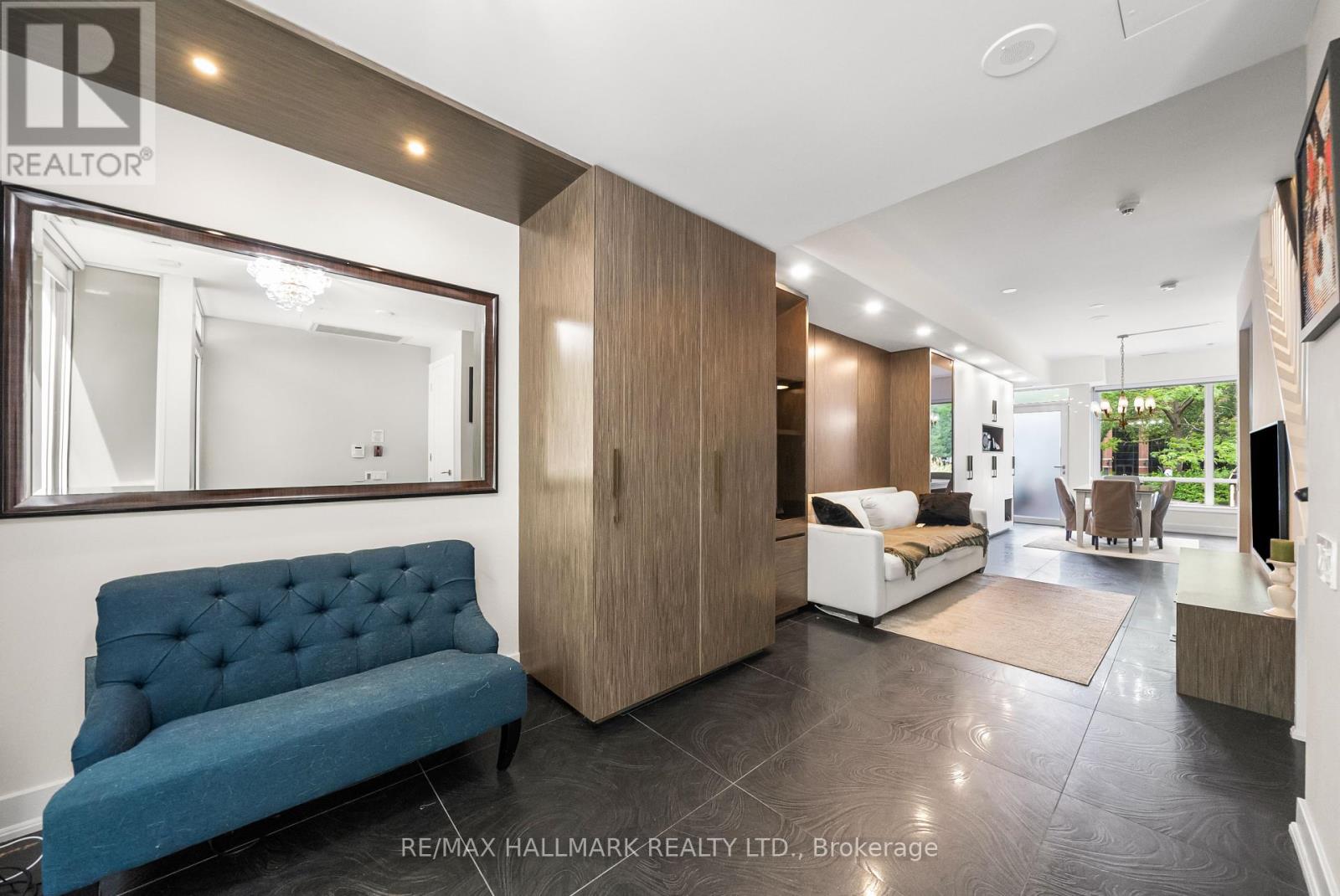 Property at TH11 - 23 SHEPPARD AVENUE E image 5