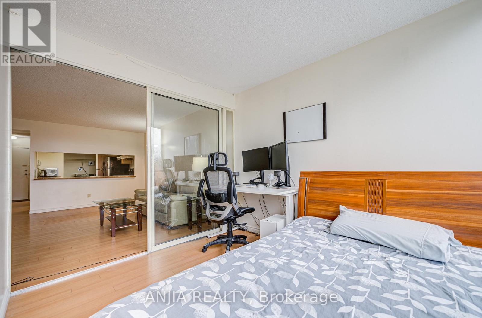512 - 225 Bamburgh Circle, Toronto, Ontario  M1W 3X9 - Photo 27 - E12331144