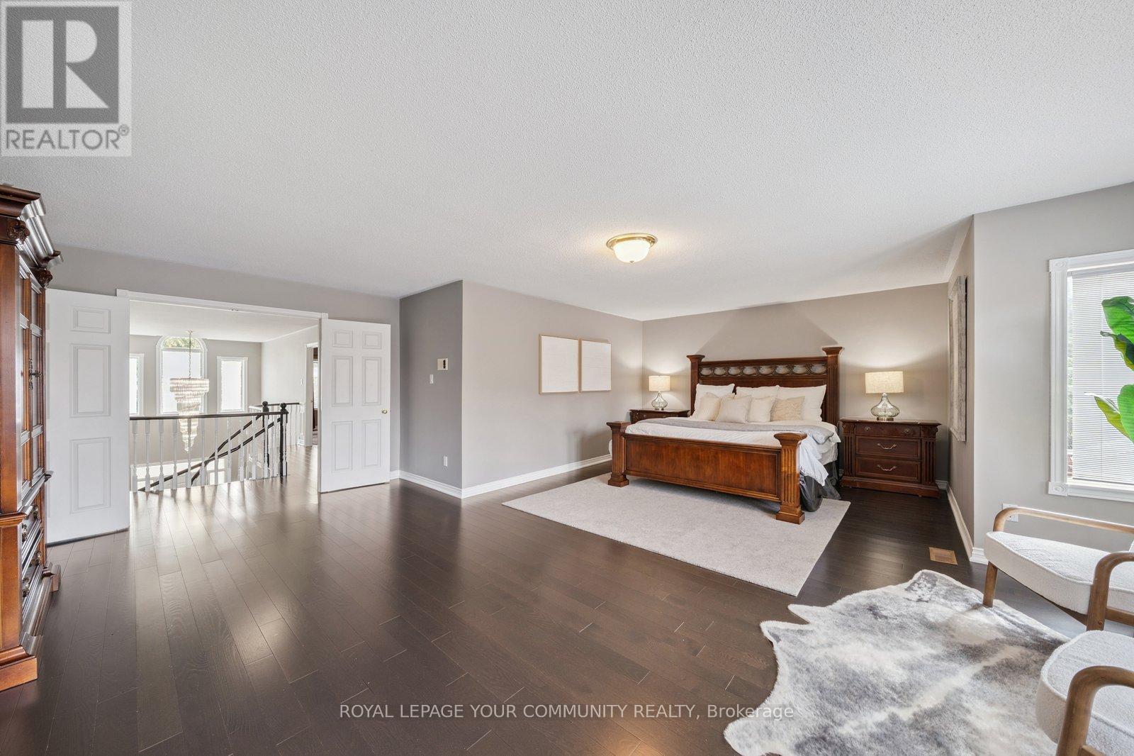22 Theobalds Circle, Richmond Hill, Ontario  L4C 9C7 - Photo 20 - N12331129
