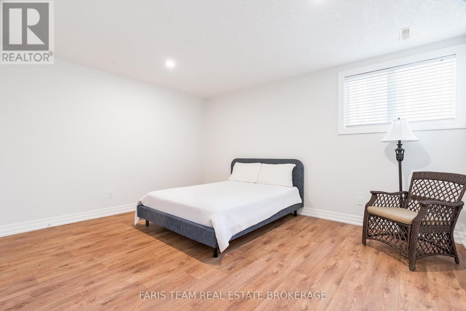 7 Highland Drive, Oro-Medonte, Ontario  L0L 2L0 - Photo 37 - S12325063