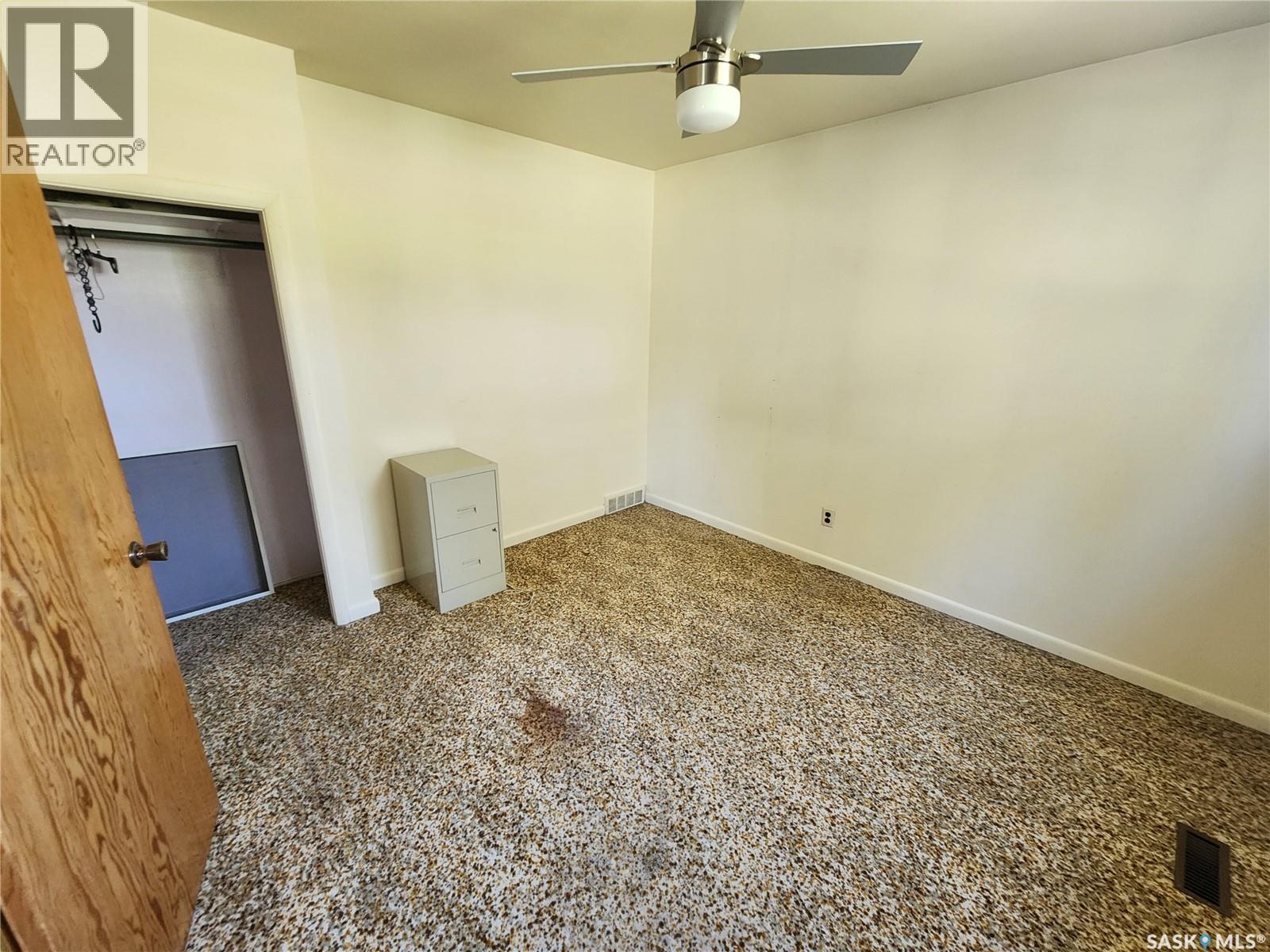 101 Belfast Street, North Portal, Saskatchewan  S0C 1W0 - Photo 18 - SK015012