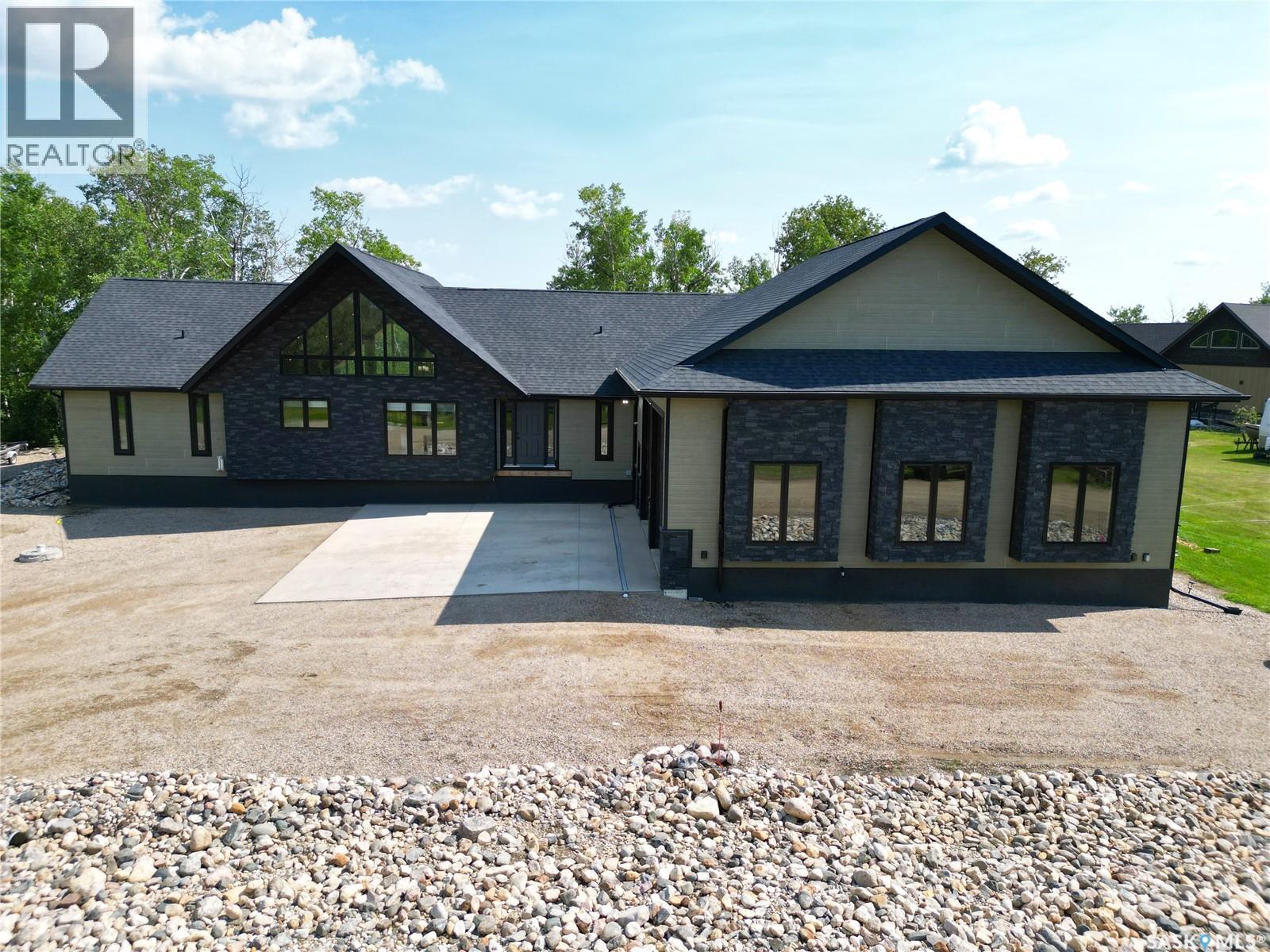 2 Derby LANE, big shell, Saskatchewan