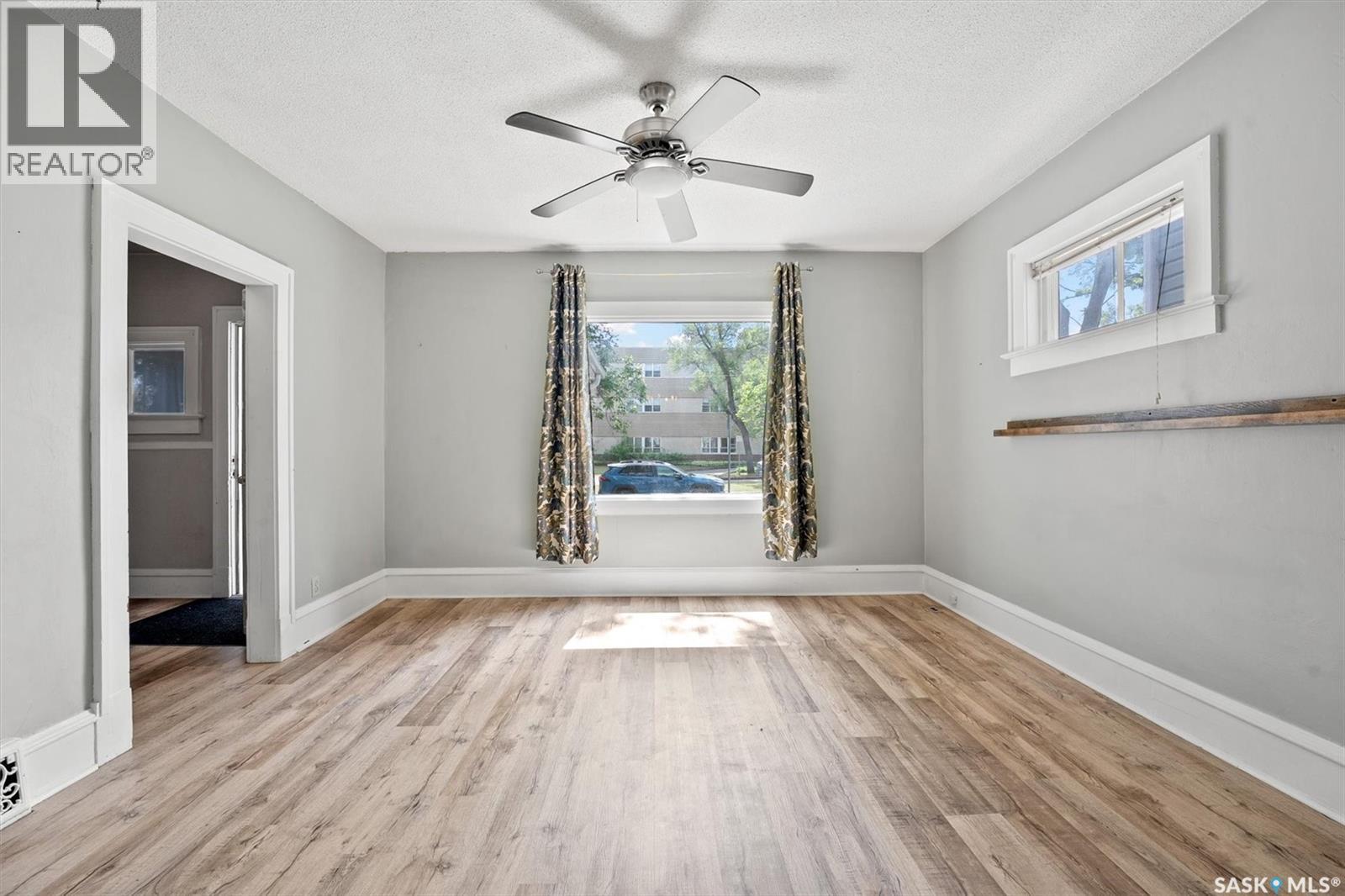Property at 108 31st STREET W image 5