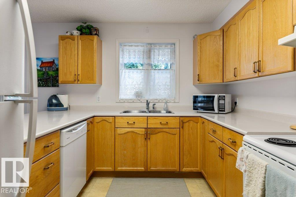 Property at #106 160 KINGSWOOD BV image 4