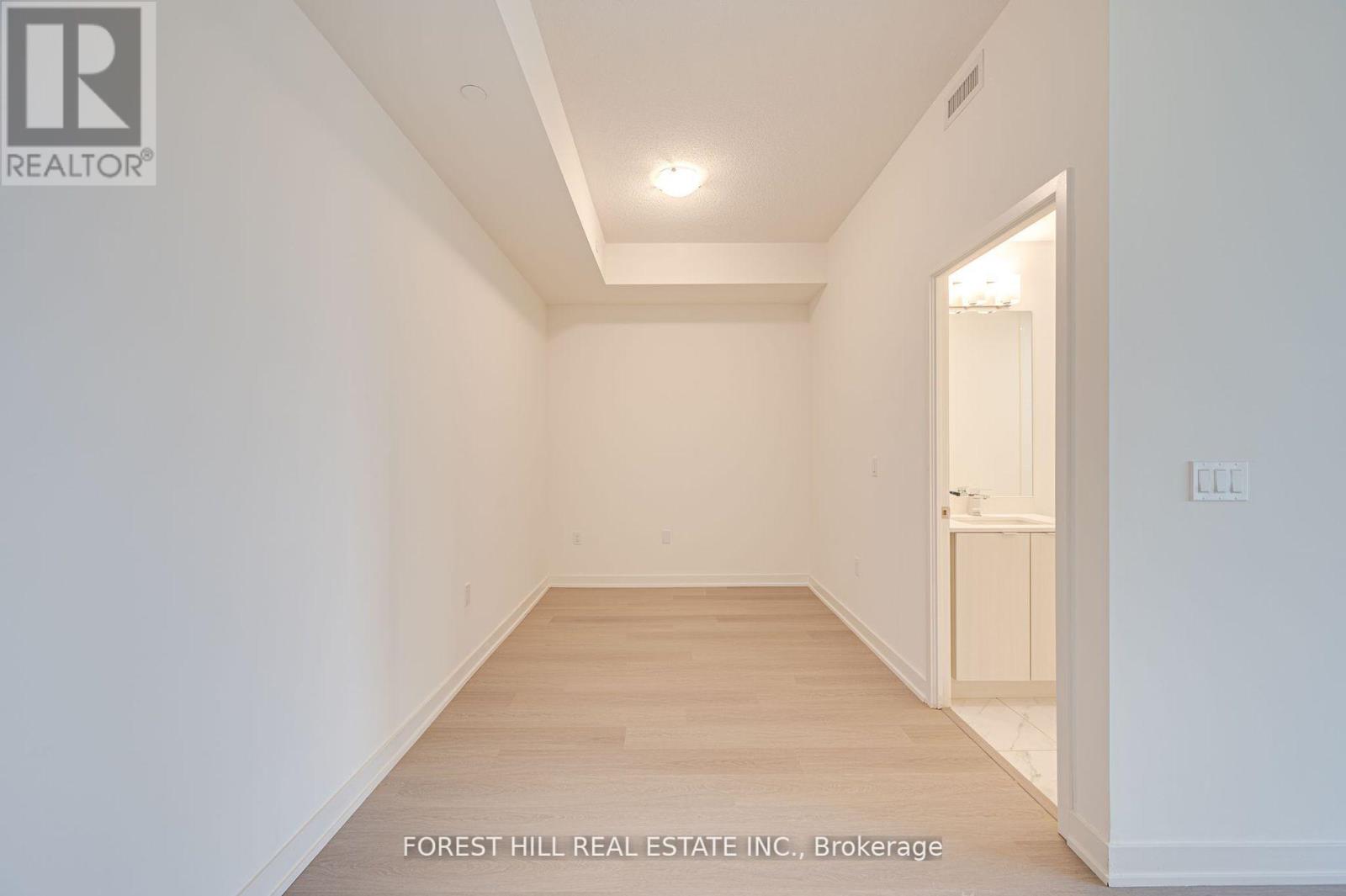 201 - 859 The Queensway, Toronto, Ontario  M8Z 1N8 - Photo 4 - W12331149