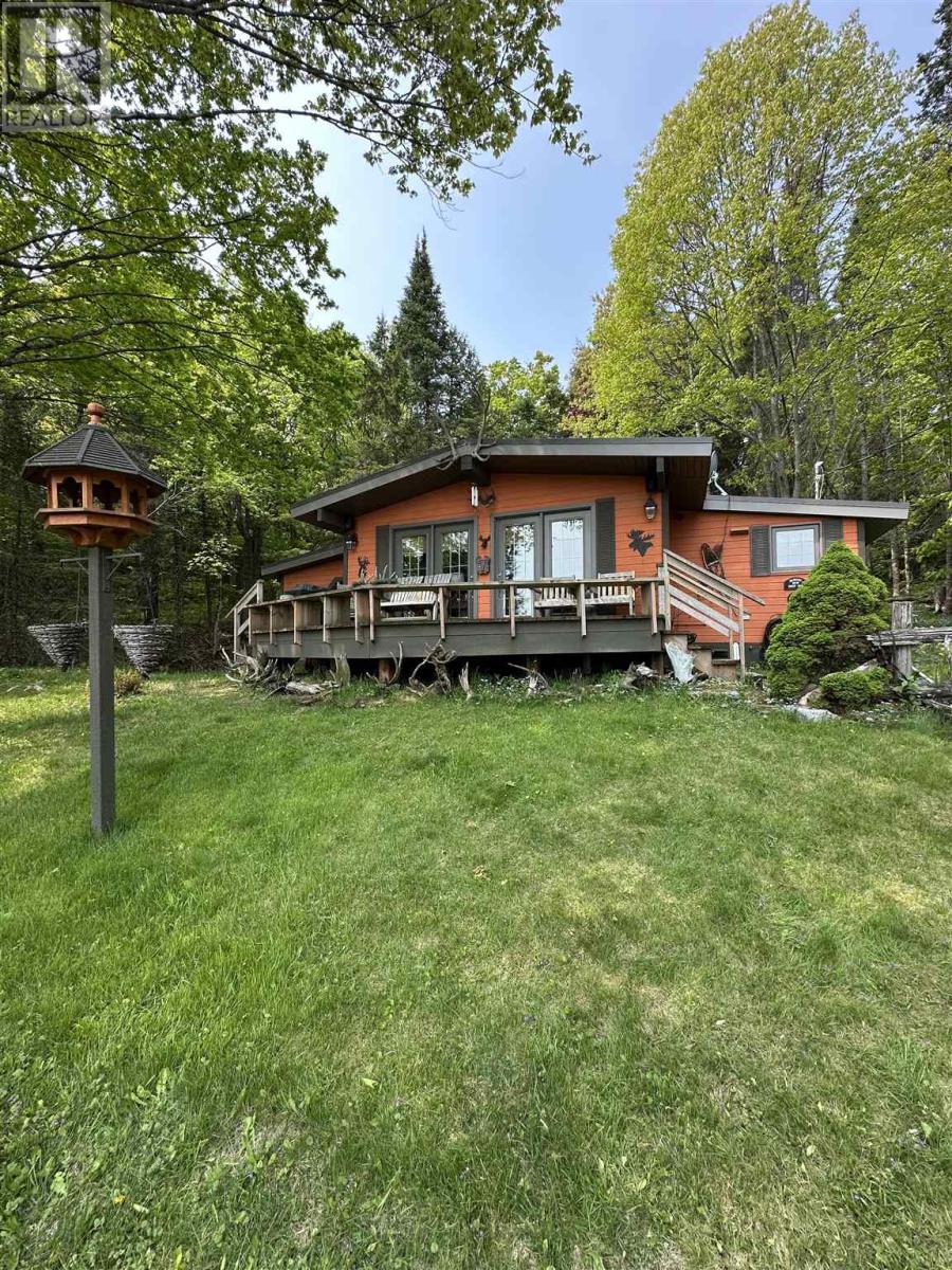1943 V Lin, Richards Landing, Ontario  P0R 1J0 - Photo 10 - SM251529