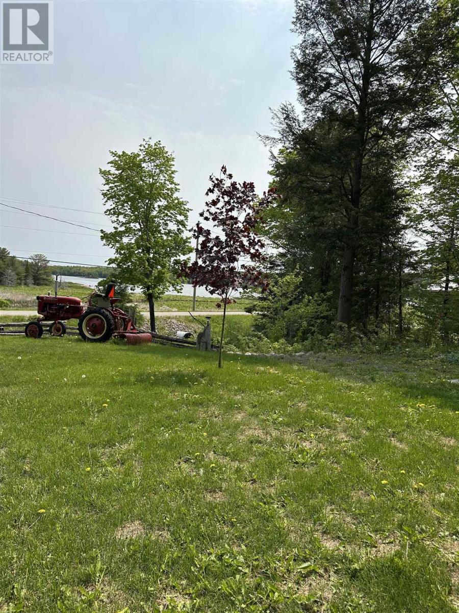 1943 V Lin, Richards Landing, Ontario  P0R 1J0 - Photo 12 - SM251529