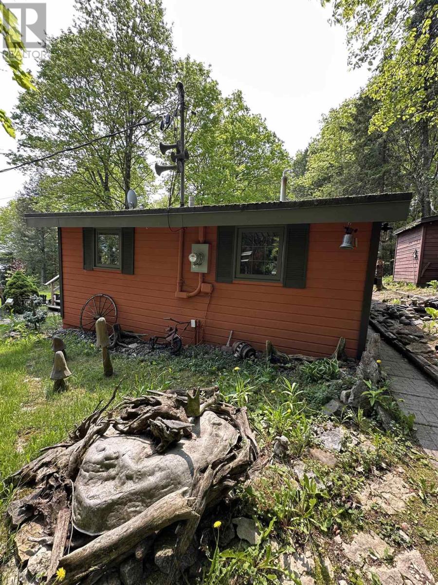 1943 V Lin, Richards Landing, Ontario  P0R 1J0 - Photo 8 - SM251529