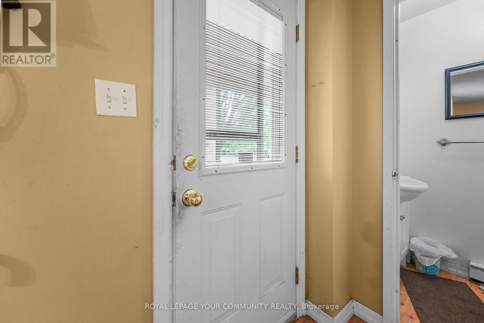 Property at 651 ALBERT STREET image 3
