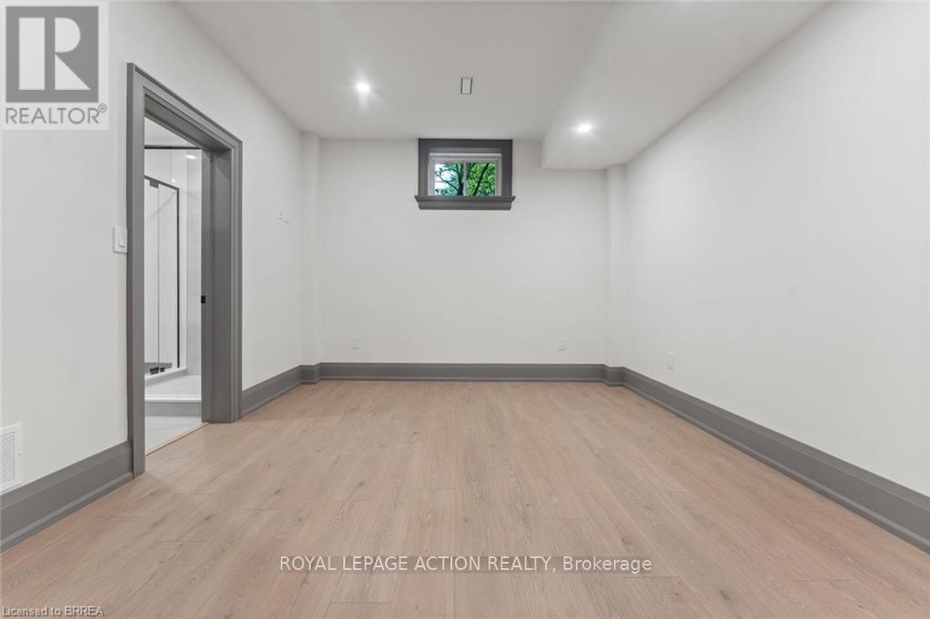 150 St Margarets Road, Hamilton, Ontario  L9G 2L2 - Photo 37 - X12331121