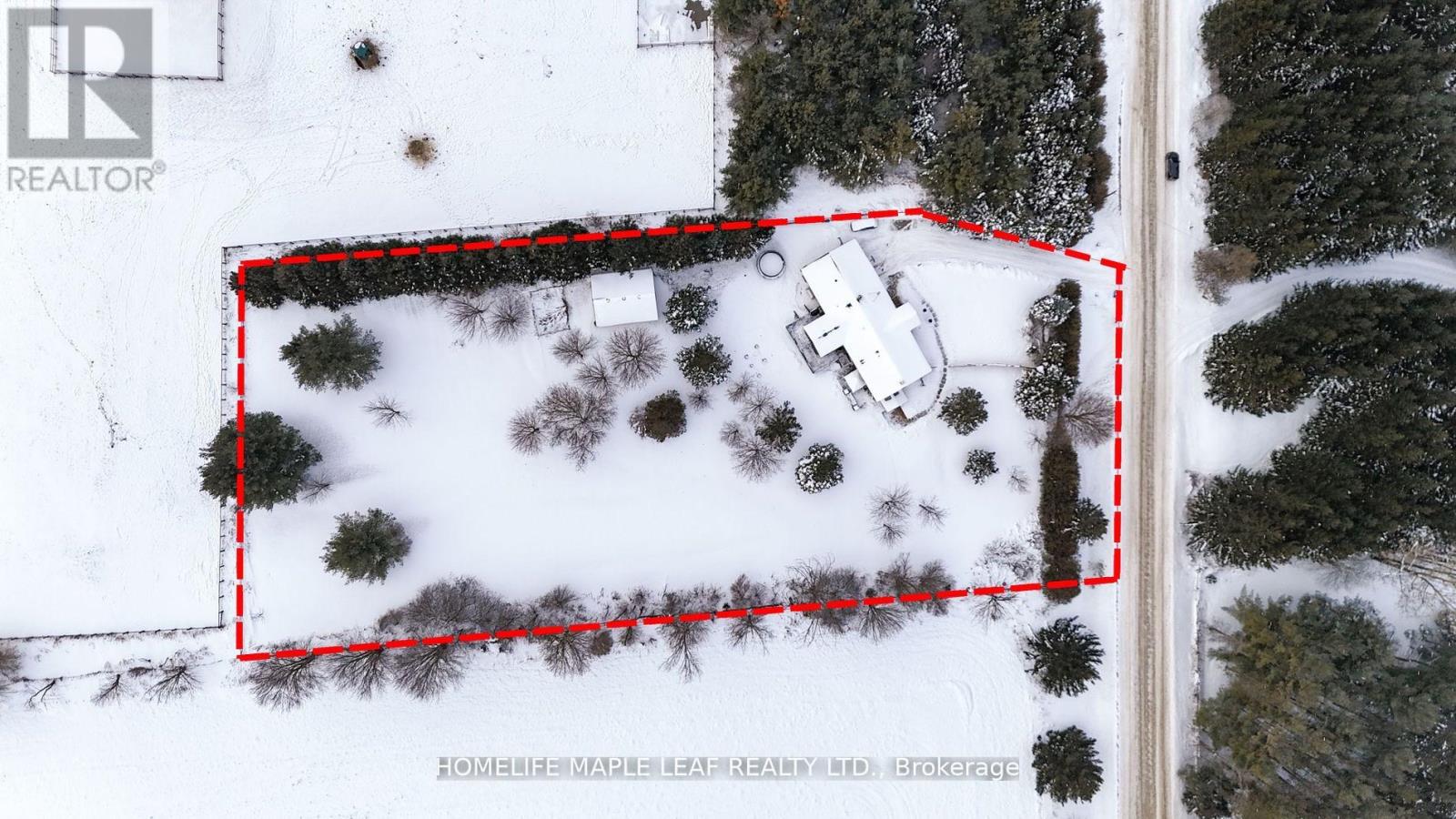 Property at 5702 SIXTH LINE image 2